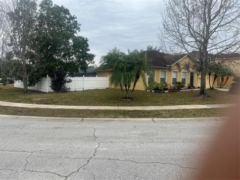 5091 Plymouth Turtle St. Cloud FL 34772