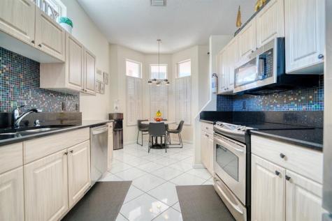 2824 Waters Edge Circle Greenacres FL 33413