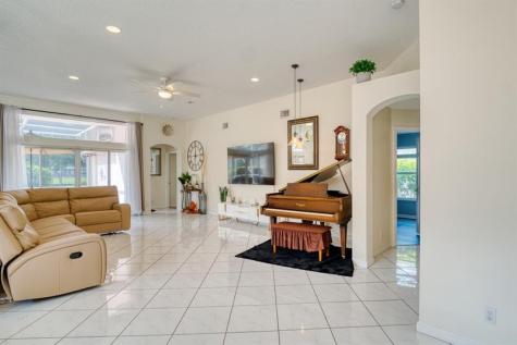 2824 Waters Edge Circle Greenacres FL 33413