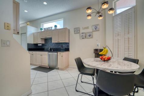 2824 Waters Edge Circle Greenacres FL 33413