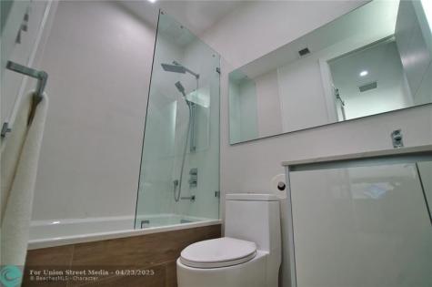 3325 NE 18th Fort Lauderdale FL 33305