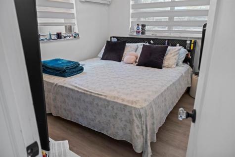 5829 Hayes Street Hollywood FL 33021