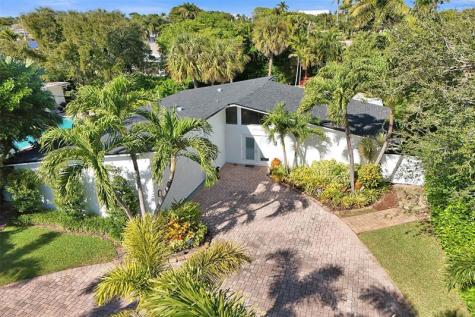 2525 SE 7th Drive Pompano Beach FL 33062