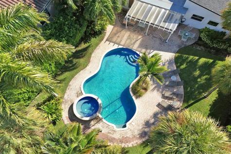 2525 SE 7th Drive Pompano Beach FL 33062