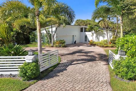 2525 SE 7th Drive Pompano Beach FL 33062