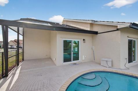 6425 96TH Place Boynton Beach FL 33437