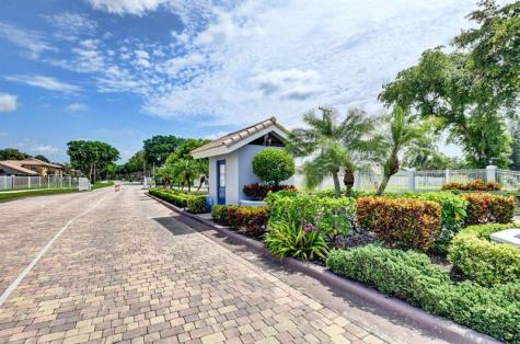 6425 96TH Place Boynton Beach FL 33437