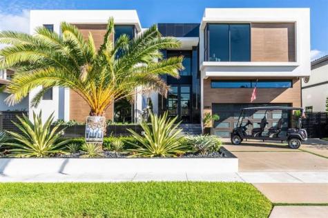 2581 NE 50th Street Lighthouse Point FL 33064