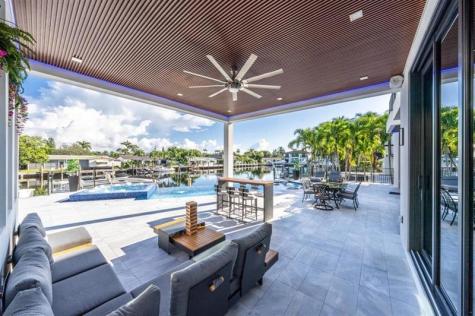 2581 NE 50th Street Lighthouse Point FL 33064