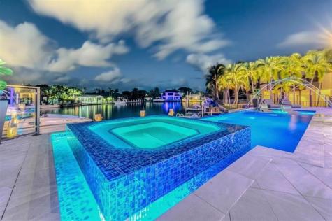 2581 NE 50th Street Lighthouse Point FL 33064