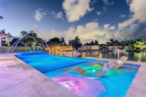 2581 NE 50th Street Lighthouse Point FL 33064