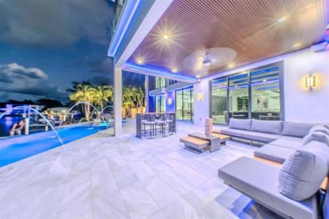 2581 NE 50th Street Lighthouse Point FL 33064