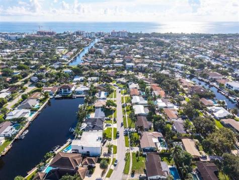 2581 NE 50th Street Lighthouse Point FL 33064