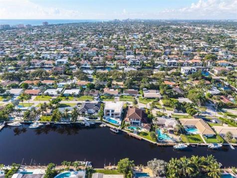 2581 NE 50th Street Lighthouse Point FL 33064