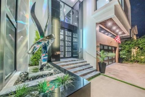 2581 NE 50th Street Lighthouse Point FL 33064