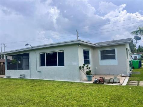 8361 NW 27th Place Sunrise FL 33322