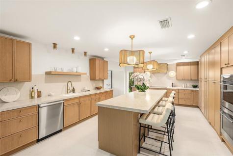 4877 Pineview Circle Delray Beach FL 33445