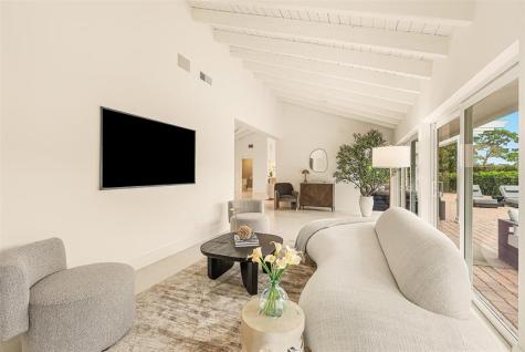 4877 Pineview Circle Delray Beach FL 33445
