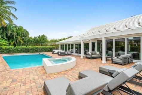 4877 Pineview Circle Delray Beach FL 33445