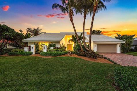 4877 Pineview Circle Delray Beach FL 33445
