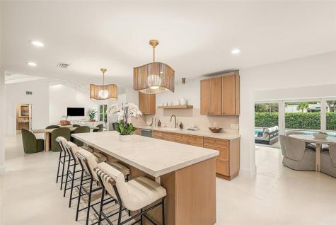 4877 Pineview Circle Delray Beach FL 33445