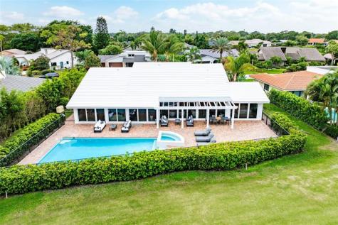 4877 Pineview Circle Delray Beach FL 33445