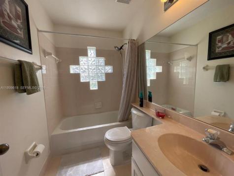 6953 Columbia Court Margate FL 33063