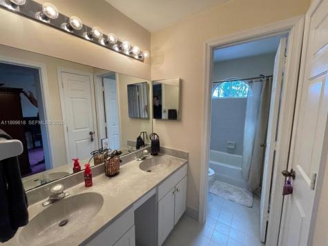 6953 Columbia Court Margate FL 33063