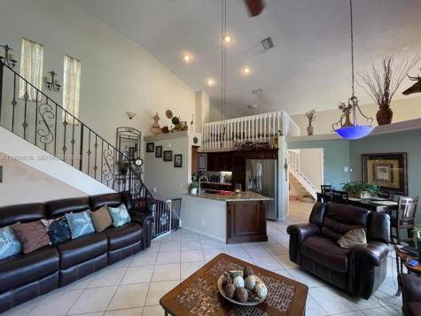 6953 Columbia Court Margate FL 33063