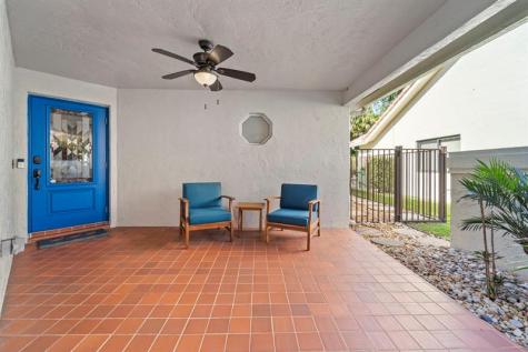 1695 Lakeshore Circle Weston FL 33326
