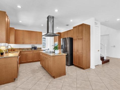 6806 Lakeside Circle Davie FL 33314