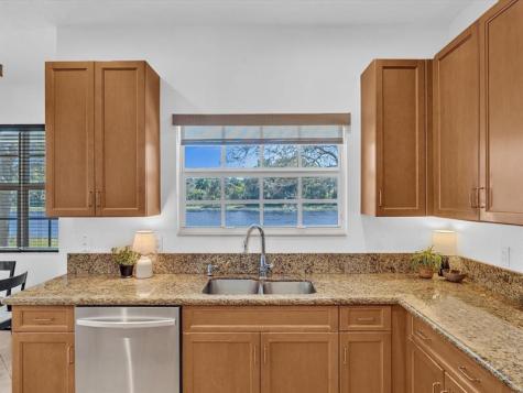 6806 Lakeside Circle Davie FL 33314