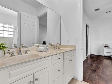 6806 Lakeside Circle Davie FL 33314