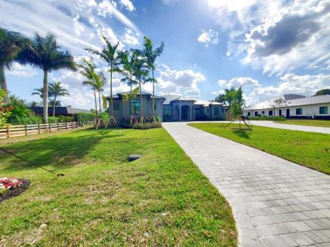 11000 SW 30th Court Davie FL 33328