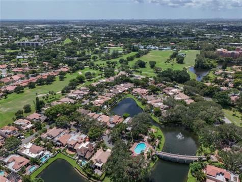 2851 Via Venezia Deerfield Beach FL 33442