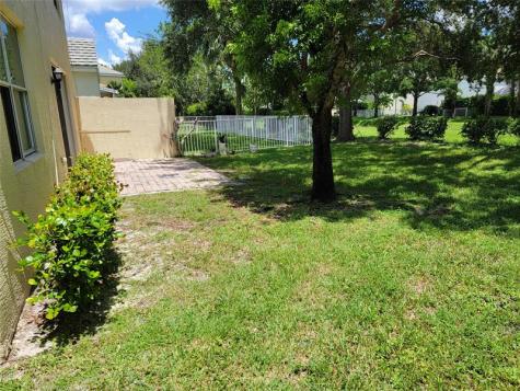111 Berenger Walk Royal Palm Beach FL 33414