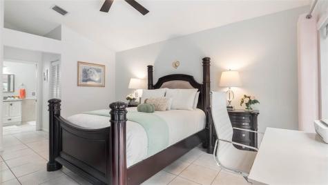 9801 NW 5th Court Plantation FL 33324