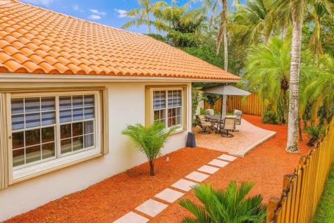 9801 NW 5th Court Plantation FL 33324