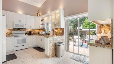 9801 NW 5th Court Plantation FL 33324