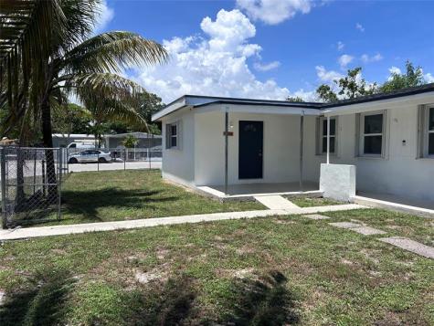 1835 NW 122nd Street Miami FL 33167