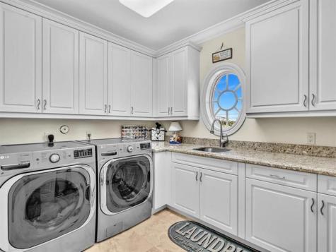4431 NE 24th Avenue Lighthouse Point FL 33064