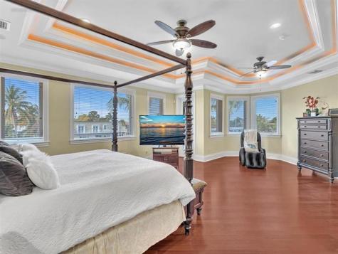 4431 NE 24th Avenue Lighthouse Point FL 33064