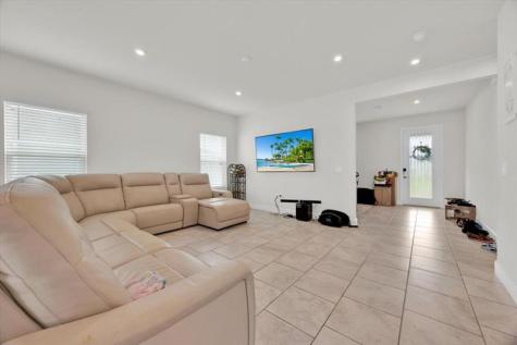 541 Rominger Loop Apopka FL 32712