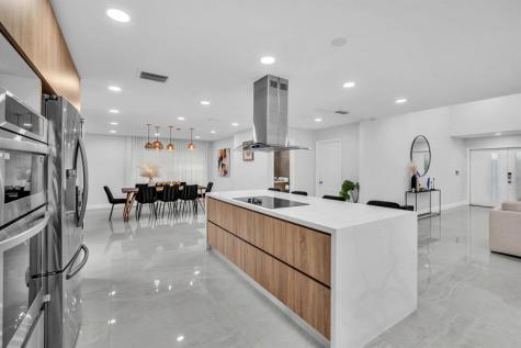 136 Greens Road Hollywood FL 33021