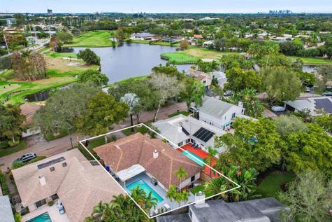 136 Greens Road Hollywood FL 33021