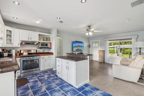 2216 NW 2nd Avenue Wilton Manors FL 33311