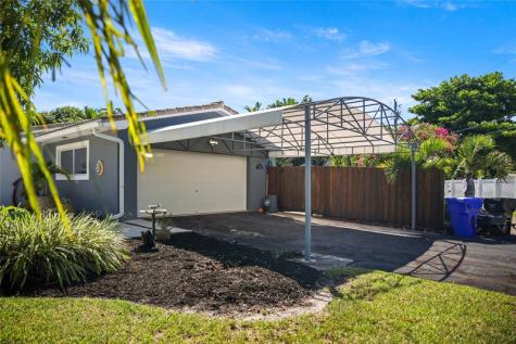 1600 Yale Drive Hollywood FL 33021