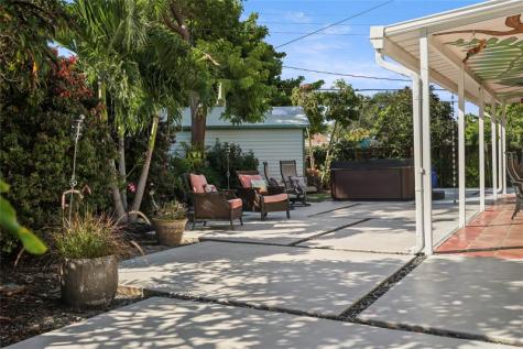 1600 Yale Drive Hollywood FL 33021