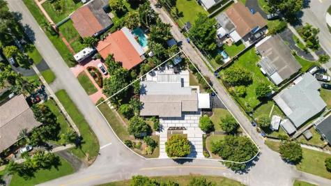 1600 Yale Drive Hollywood FL 33021