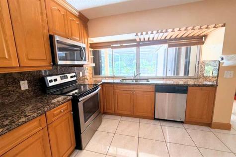 8800 NW 3 Street Pembroke Pines FL 33024